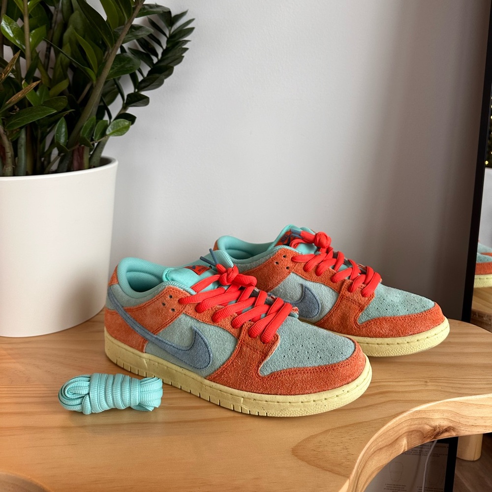 Nike SB Dunk Low Orange Emerald Rise